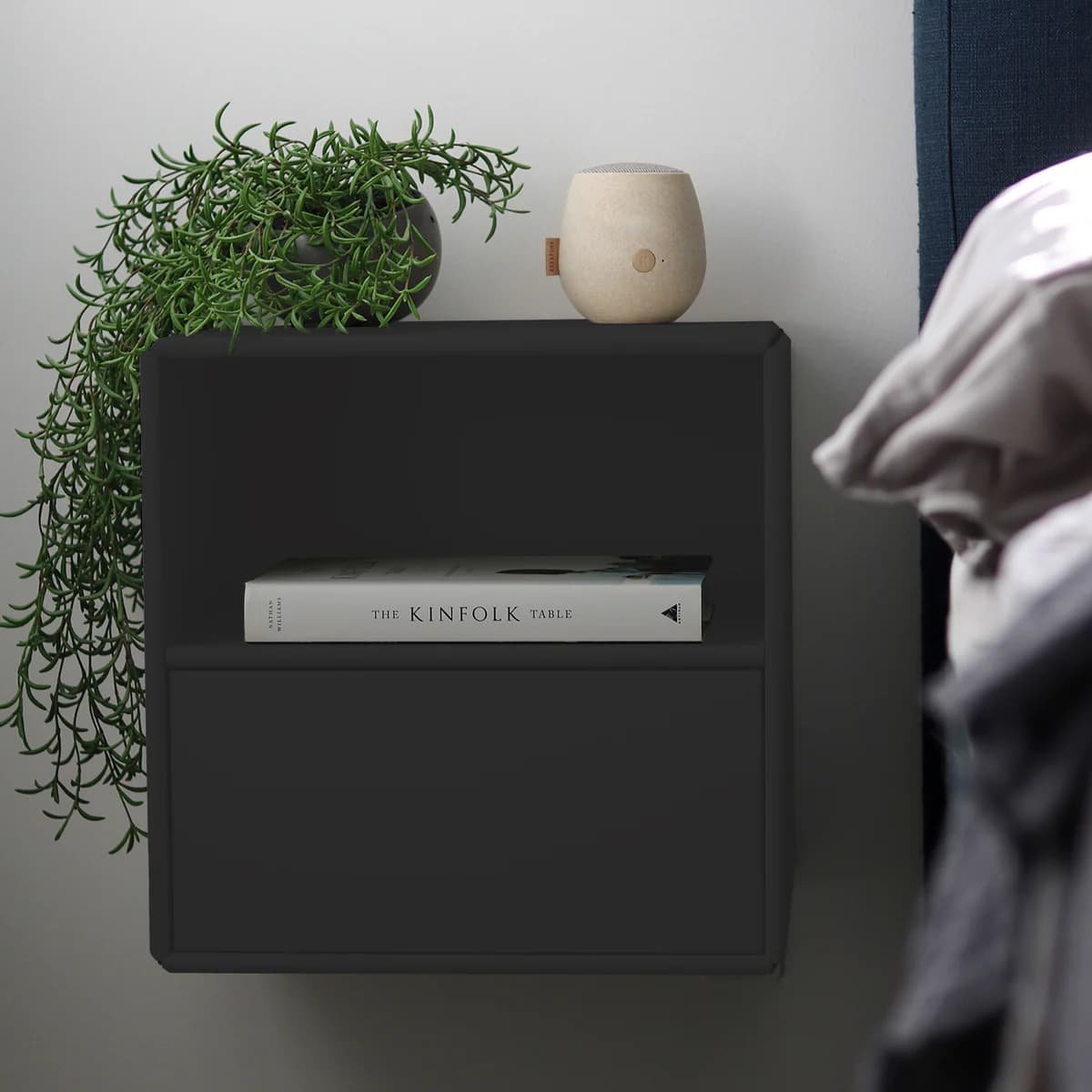 Charlie nattbord - Sort